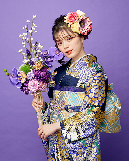 紺野彩夏 振袖