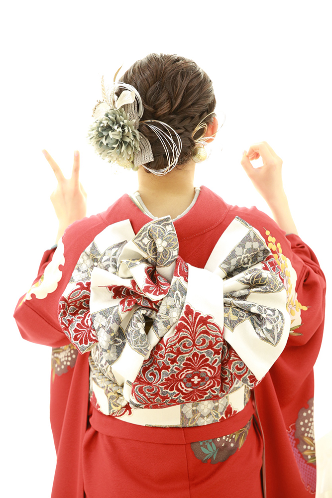 編み込みシニヨン