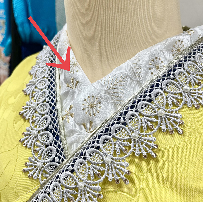 刺繍半衿