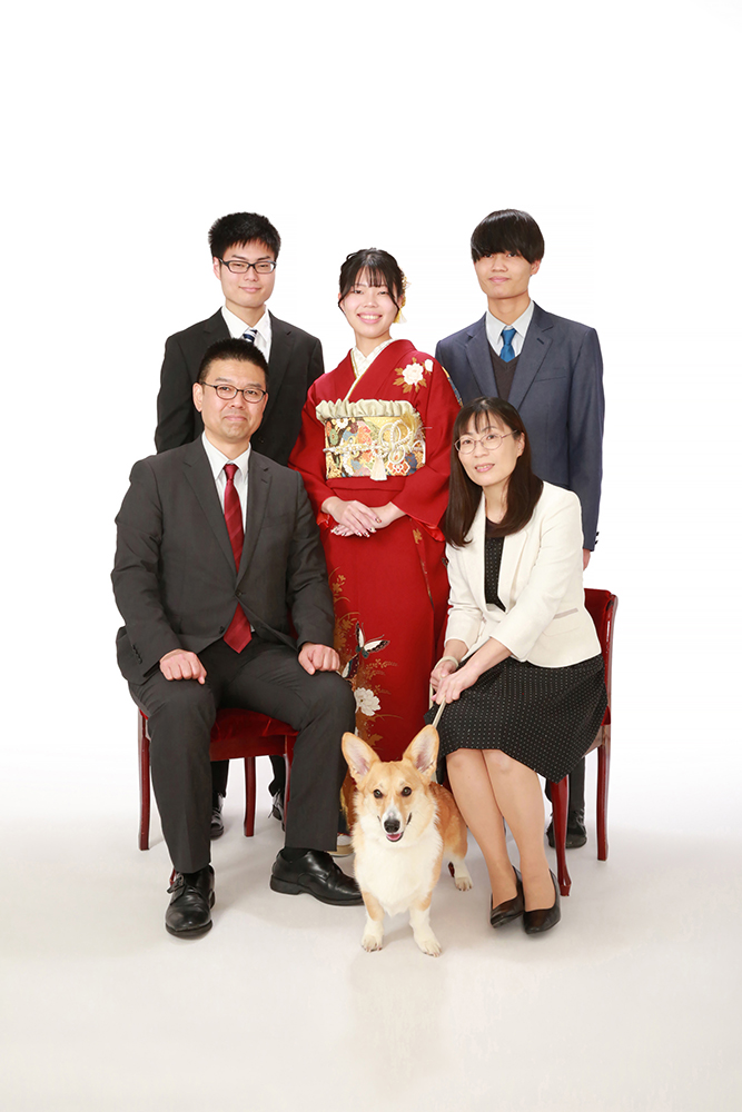 家族写真コーギー