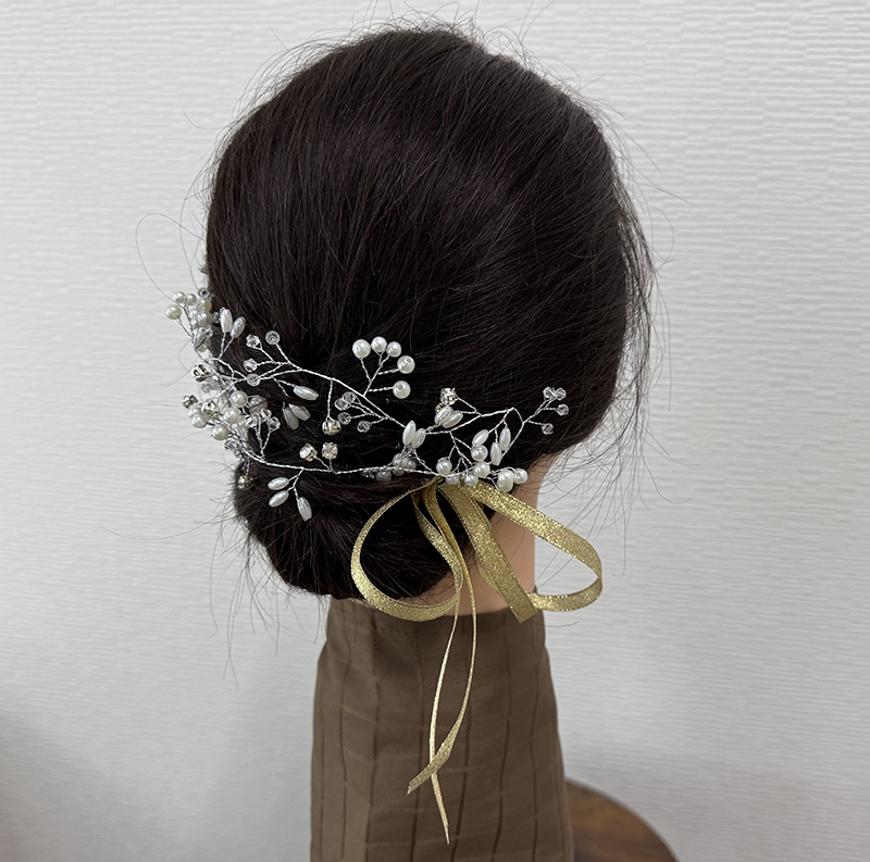 左右対称ヘアスタイル