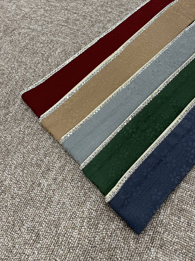 くすみカラー重ね衿