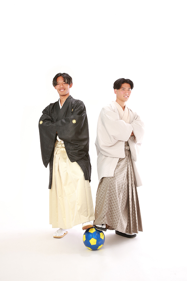 サッカーボールとはかま