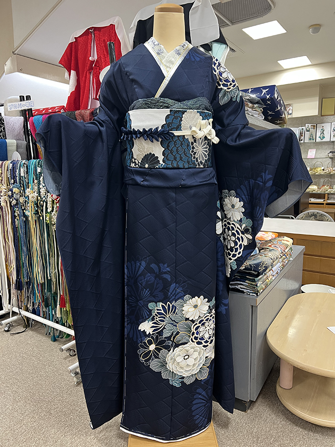 濃い振袖