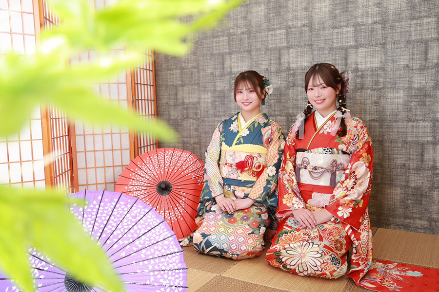 和室振袖姉妹