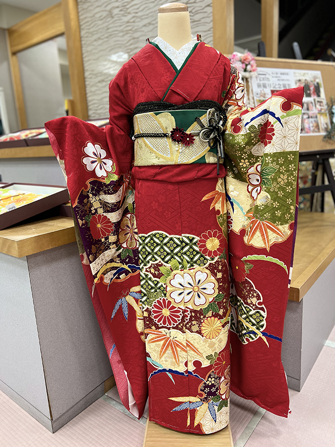 赤い古典振袖