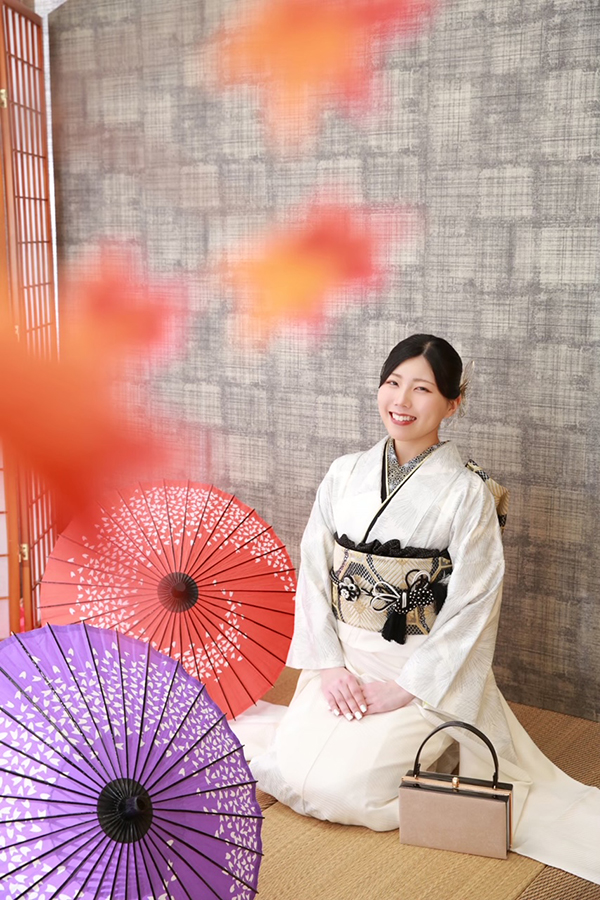 白無地振袖