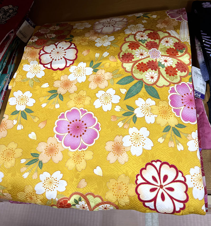 黄色振袖