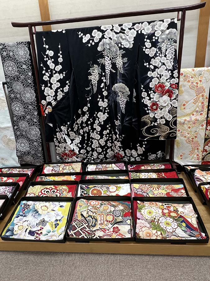 黒振袖