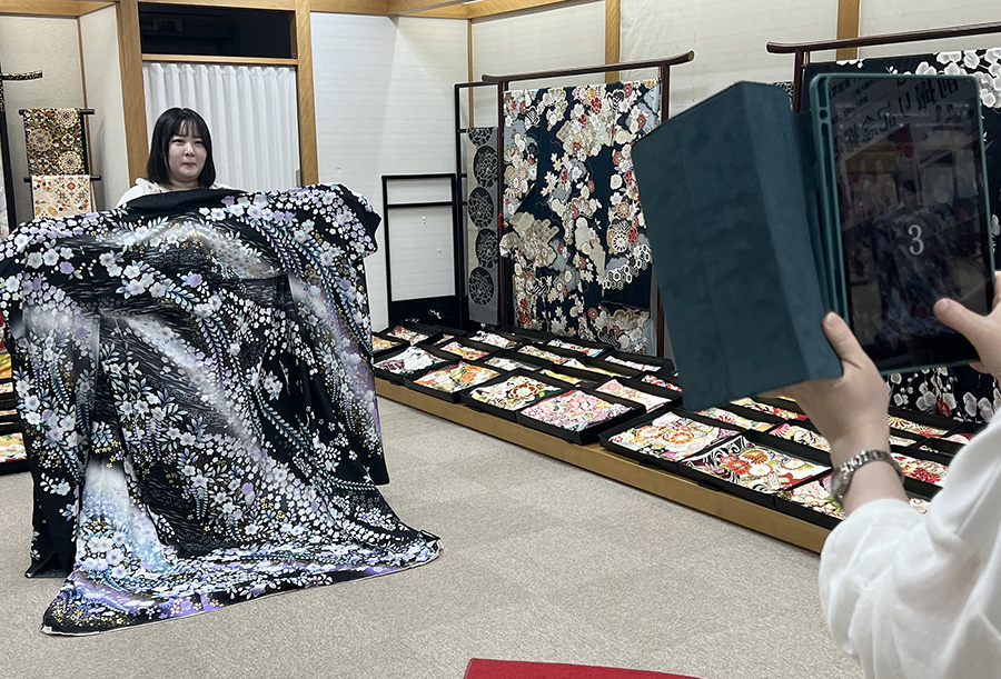 辻ヶ花振袖