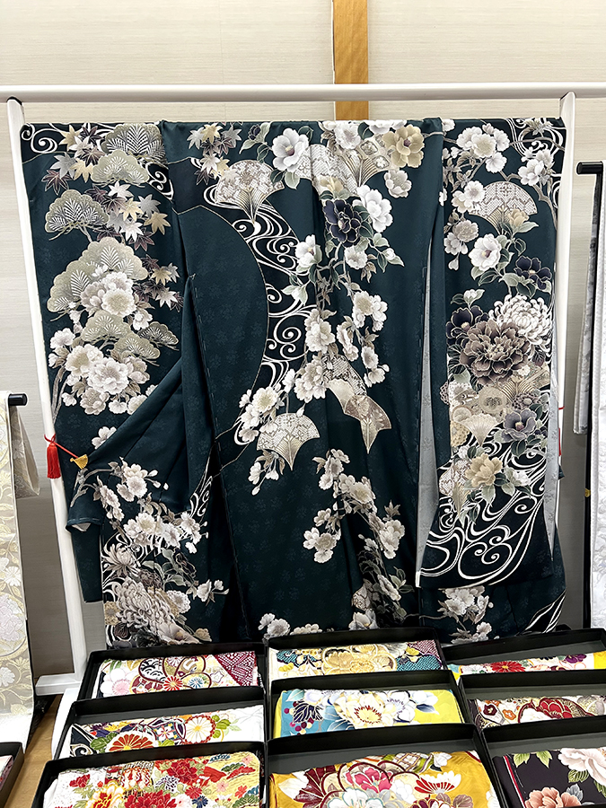 青緑振袖